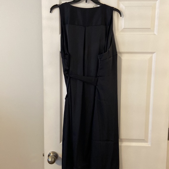 GAP SATIN WRAP DRESS SIZE XL BRAND NEW COLOR BLACK LENGTH 40”BUST 42” - Picture 7 of 12